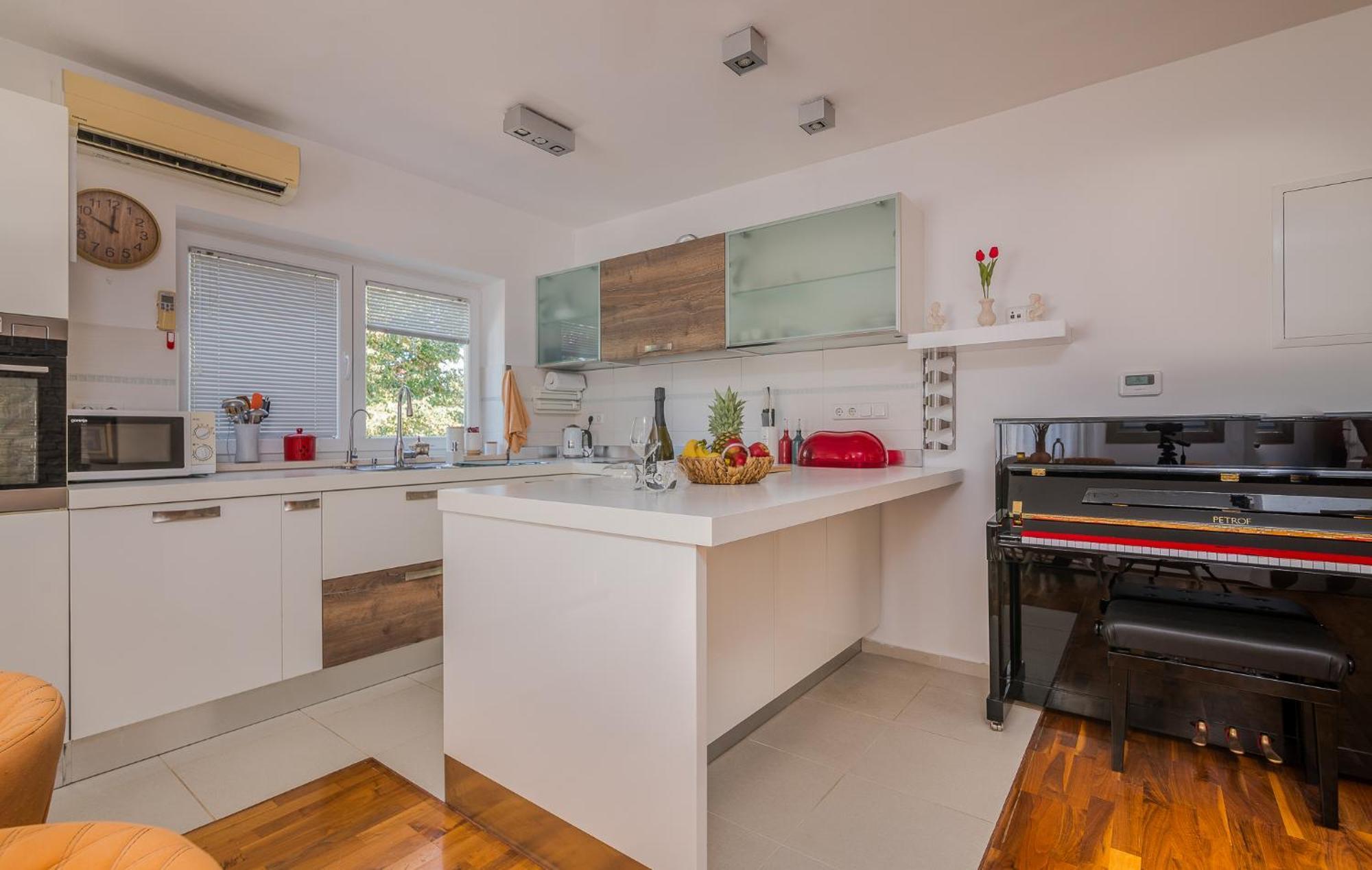 Apartments Stella & Luna Krk Town Εξωτερικό φωτογραφία